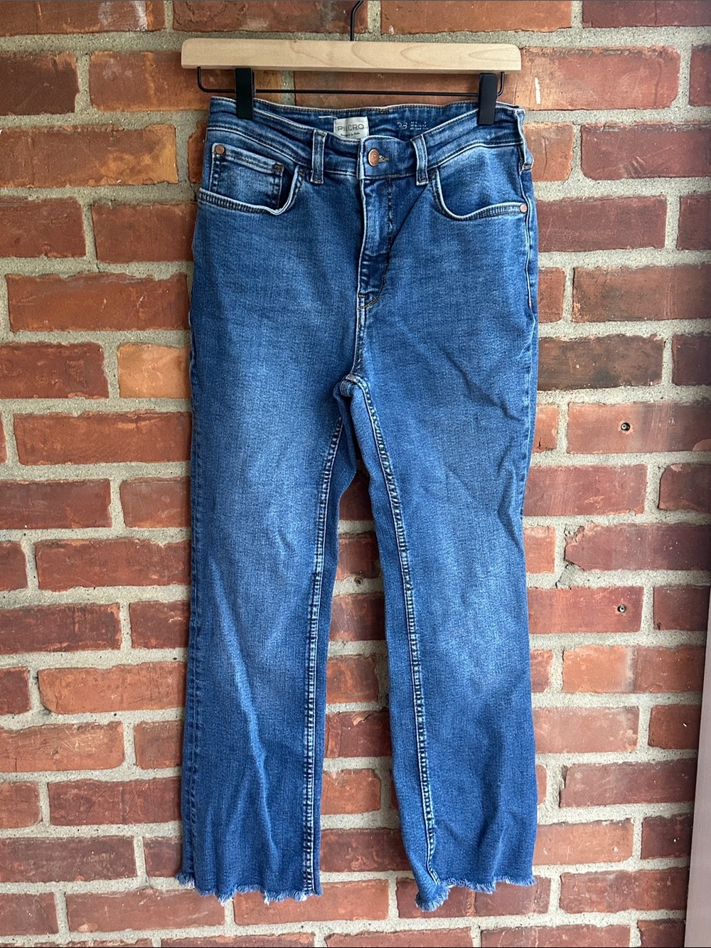 Pilcro and the Letterpress The Yaya Kick Flare Jeans 28